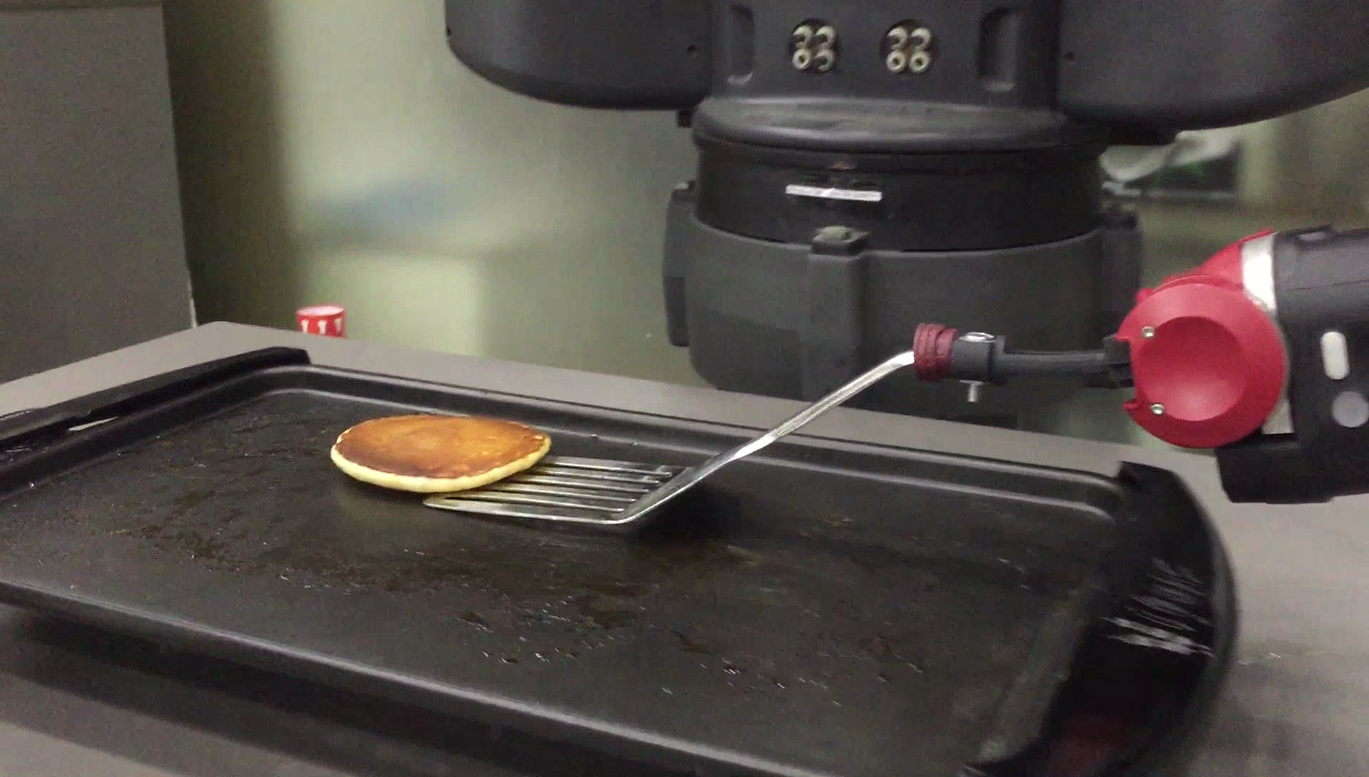 Read more about the article Pancake Preparation : Robot Manipulation